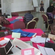 Image of group working in Contonu